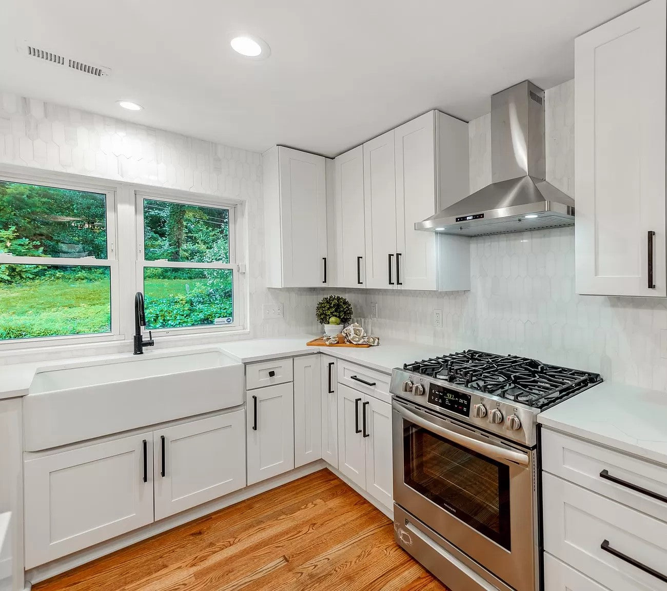 Choose L&C Cabinetry for Your Home Renovation: Superior Quality and Style