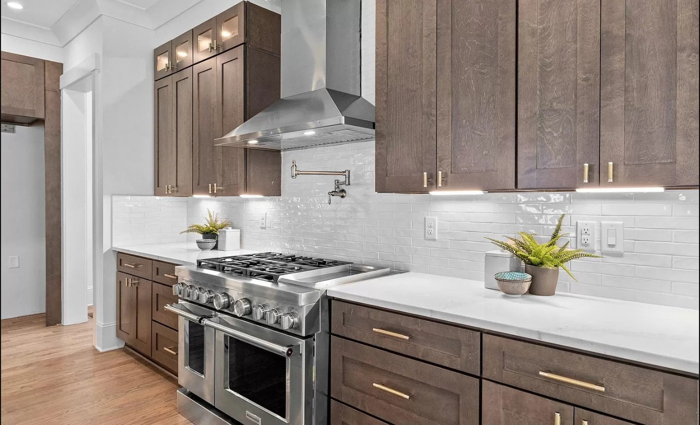 How Wholesale Cabinets Help Virginia Real Estate Investors Maximize ROI