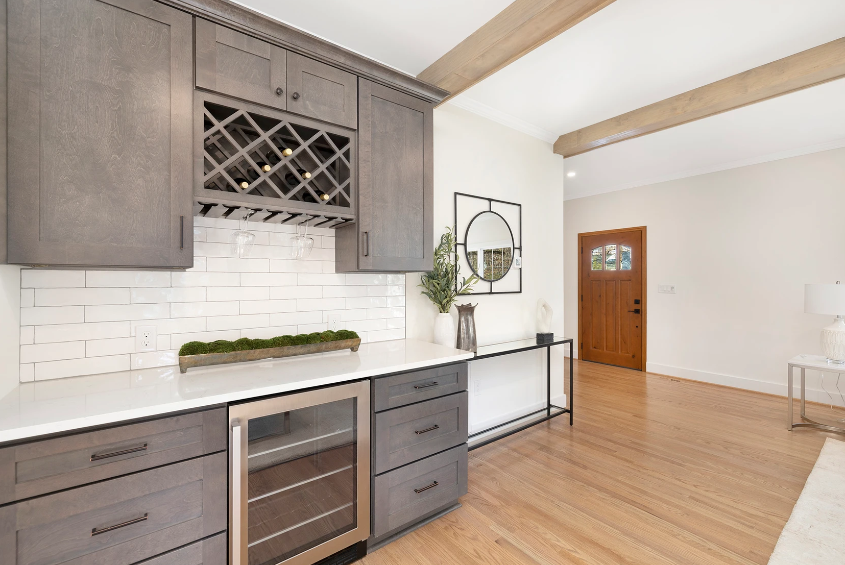 Richmond Wholesale Cabinetry: Achieving Custom Aesthetics on a Pro Budget