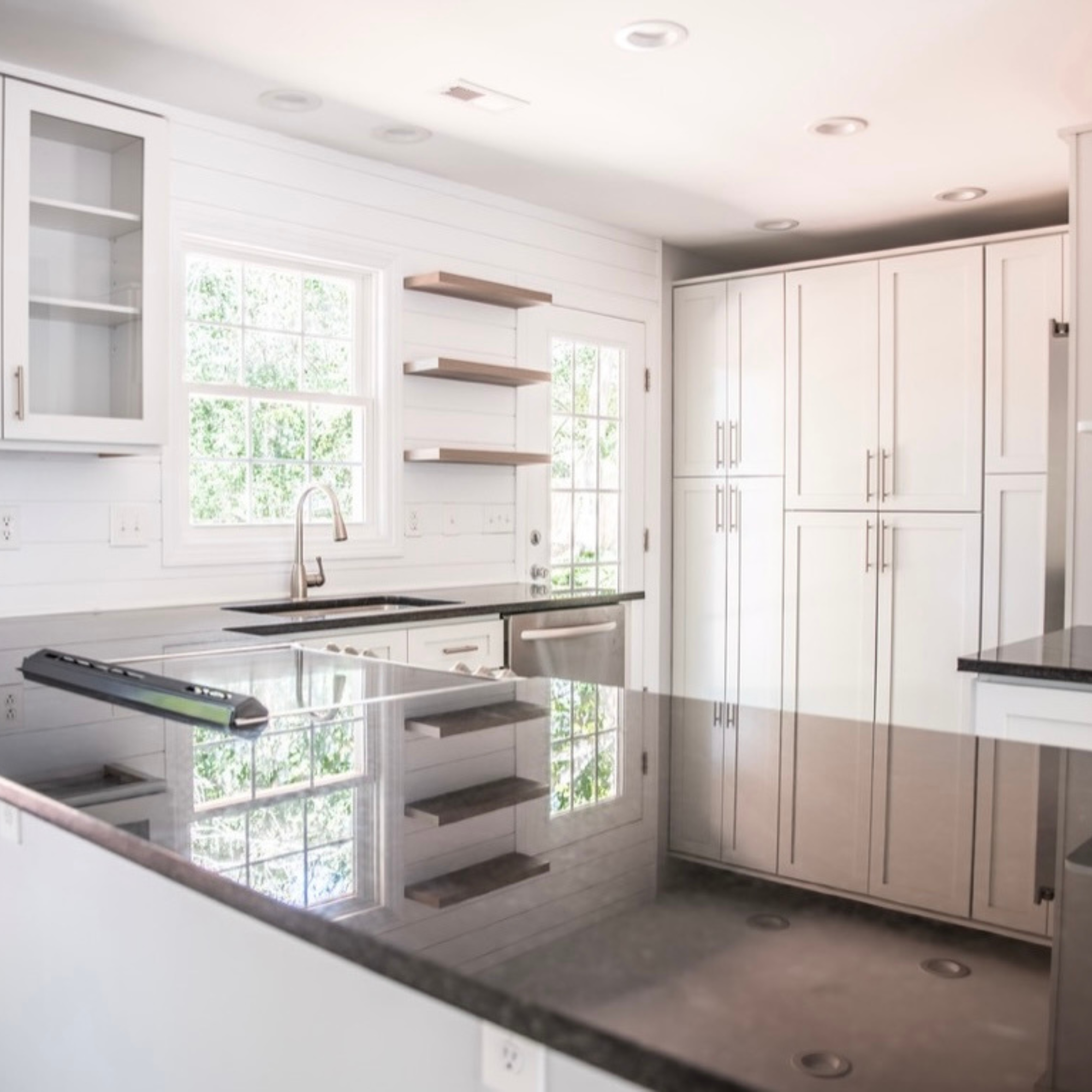 L2-Aveley_2_fe5b792f-e3fa-4ad7-96db-7e7476909641 - L&C Cabinetry
